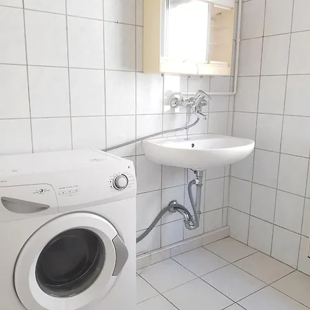Apartment Niedernauerstr 14 Stuttgart Whg 10
