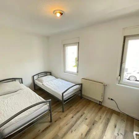 Apartment Niedernauerstr 14 Stuttgart Whg 10 *